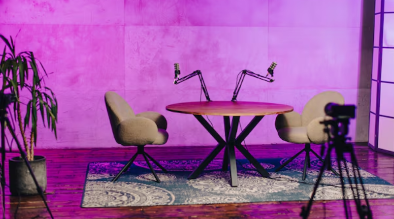 Studio Podcast Lounge Set