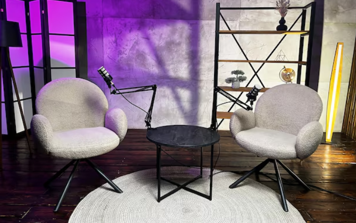 Roundtable Panel Setup at Pictorial Sapphire
